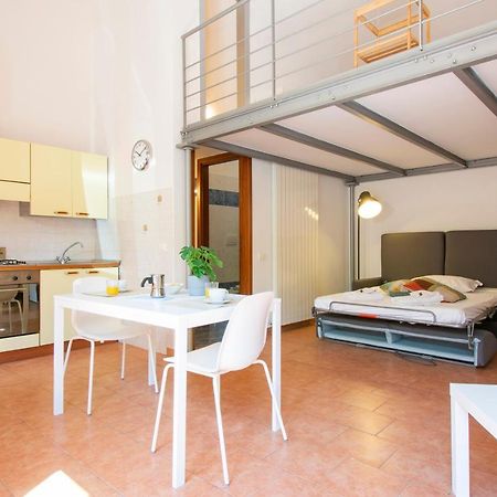 Altido Colorful Studio For 4 Near Leaning Tower With Parking Apartment Пиза Екстериор снимка