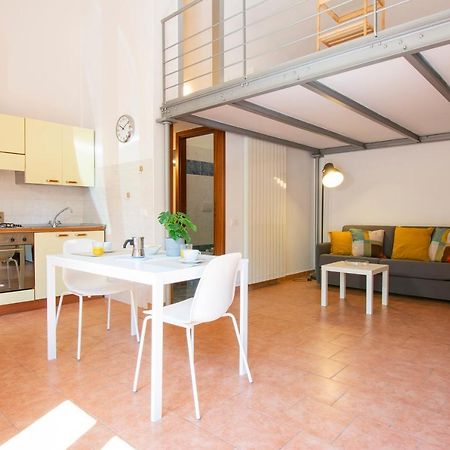 Altido Colorful Studio For 4 Near Leaning Tower With Parking Apartment Пиза Екстериор снимка